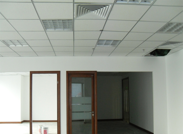 卡塔爾QATAR航空重慶分公司辦公室裝修現(xiàn)場照片