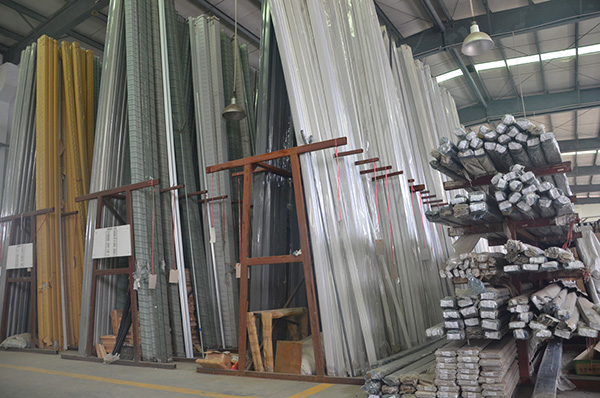 設(shè)計與材料